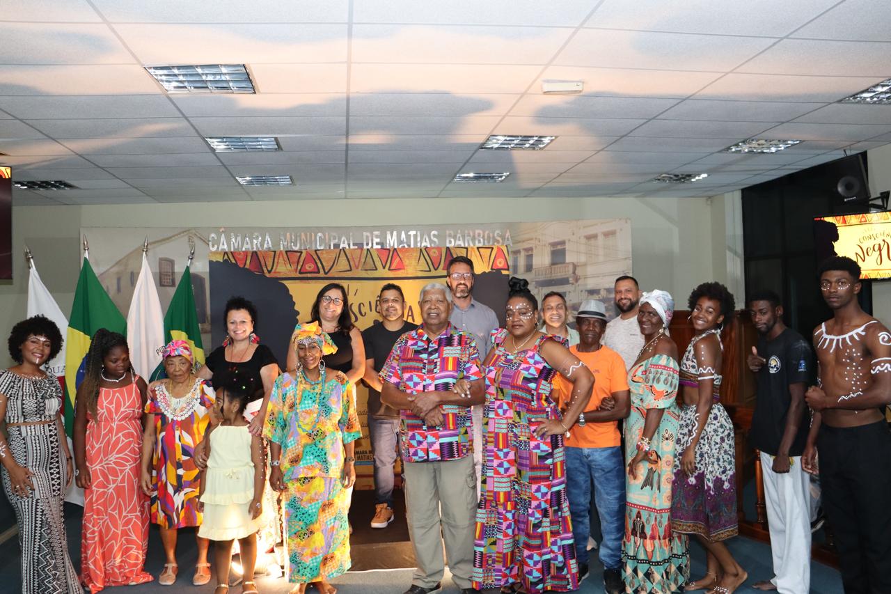 Câmara celebra o Mês da Consciência Negra com noite de cultura, diálogo e valorização da identidade afro-brasileira